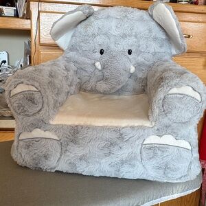 Kiids/Toddler Gray Elephant Plush Chair🐘Like NEW! Perfect Size & Firm Support👍🔥